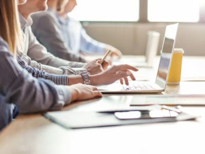 young-people-having-business-meeting-in-modern-office